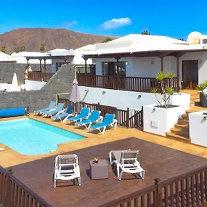 Casa Laura Vista Lobos - Spacious With Heatable Pool And Sea Views Playa Blanca (Lanzarote)